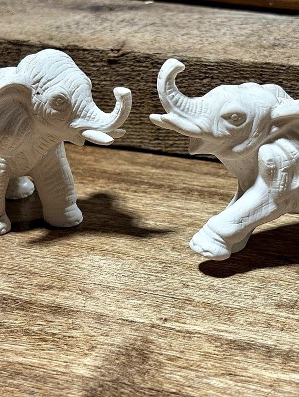 White Elephant Figurine Pair Decor